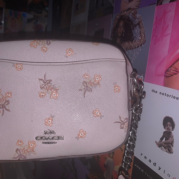 Light pink flower coach bag. - Picture 2 of 2